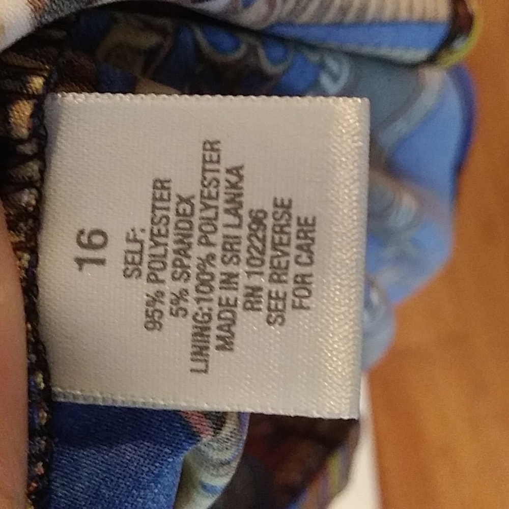 EUC dress barn mock wrap dress sleeveless blue gold red black size 16 - Picture 3 of 6